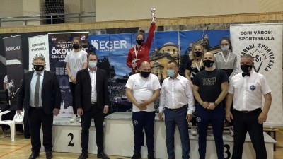 Csorba Csenge és Bozó Virág ökölvívó bajnokok